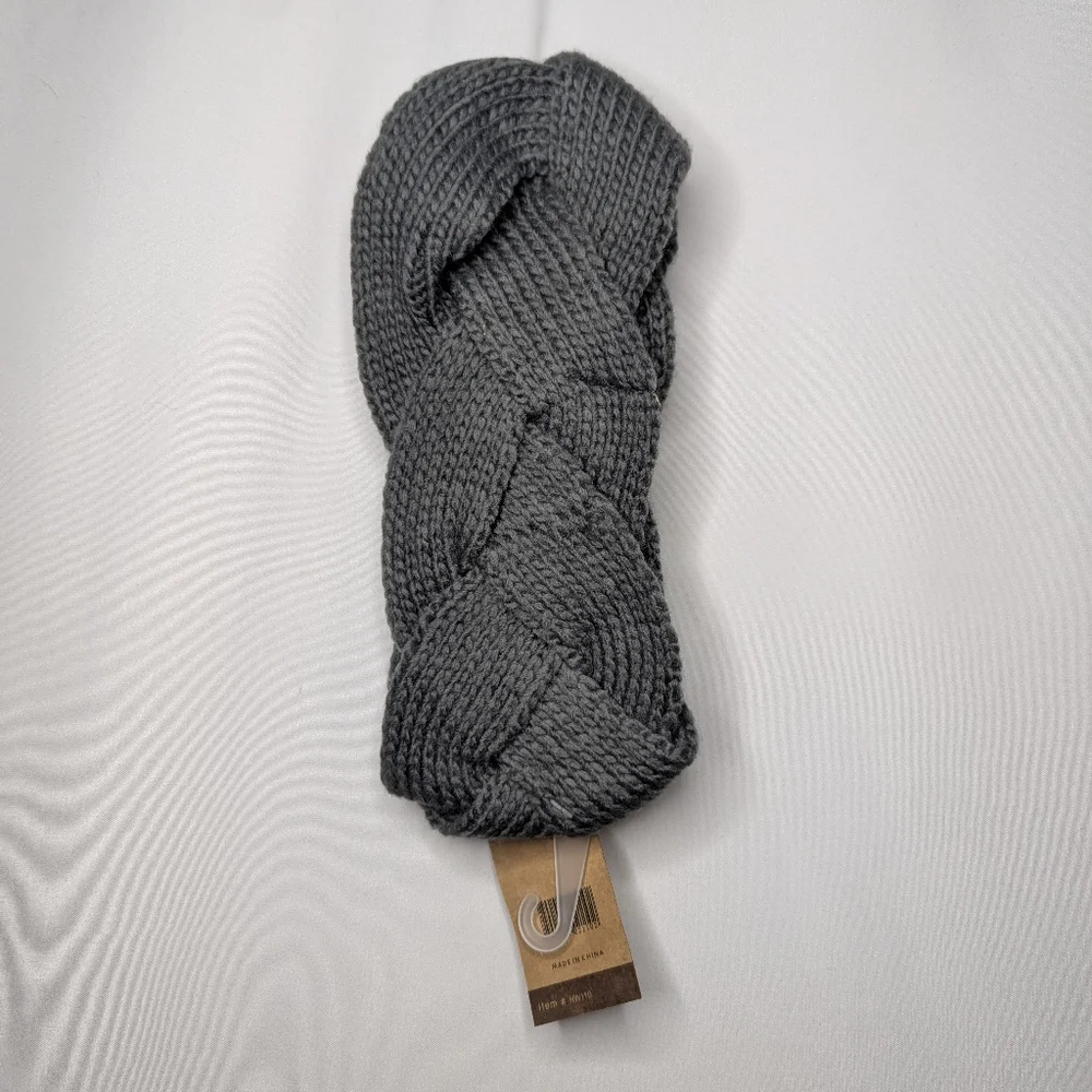New C.C Womens Gray Knit Diamond Geometric Beaded Chunky Knit Braided Headband